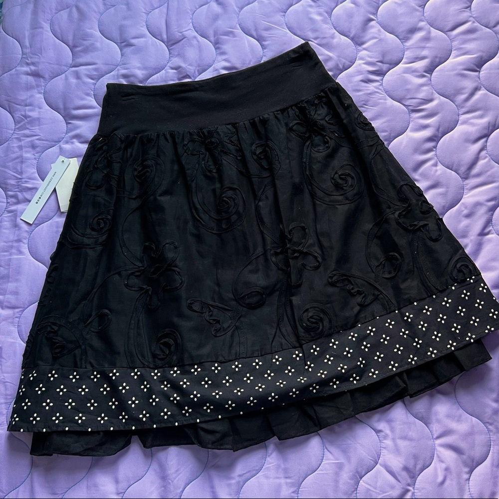 Joe B. Black Floral Design Skirt